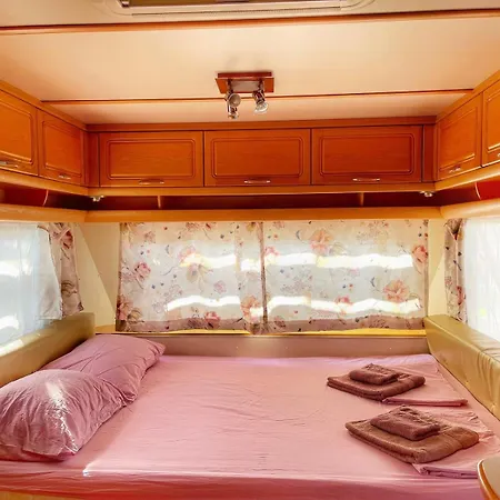 Parque de Campismo Kаравани дрийм гардения *